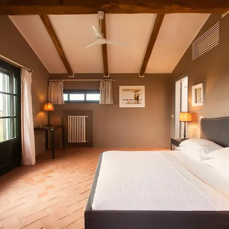 Nestled In Tuscan Maremma Oasis *