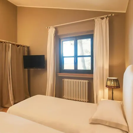 Nestled In Tuscan Maremma Oasis *